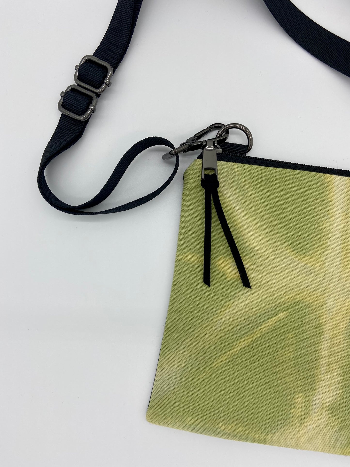 green shoulder bag