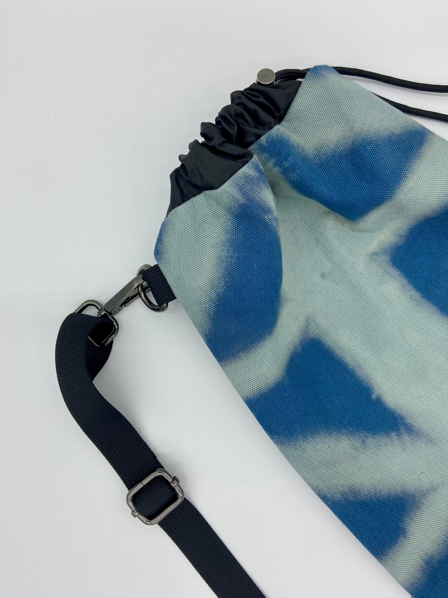 blue yoga bag